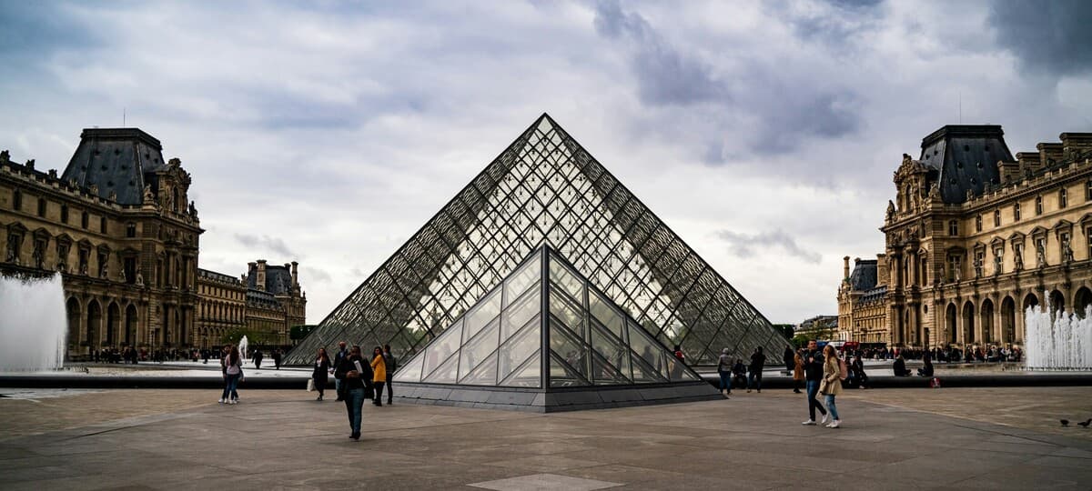 Louvre Heist Encapsulates a Western Culture That Will Not Defend Itself