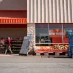Seasonal Job Searches Spike, But Hiring Isn't Keeping Up, Report Finds