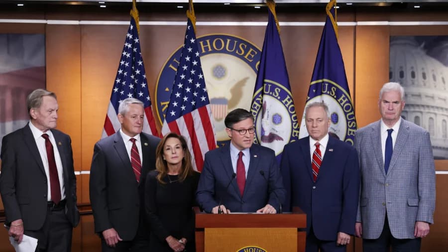 Senate to Vote on GOP Bill to Pay Federal Workers as Shutdown Drags On