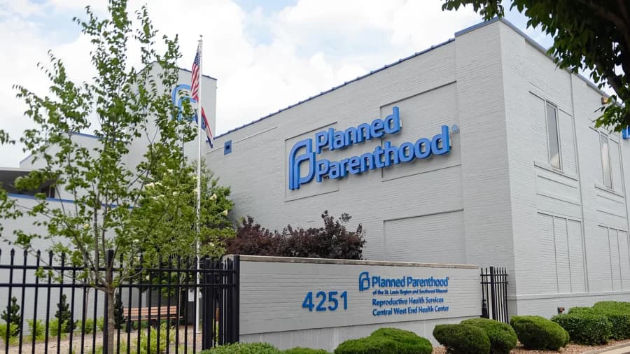 Appeals Court Hears Arguments on Planned Parenthood Federation Funding Case