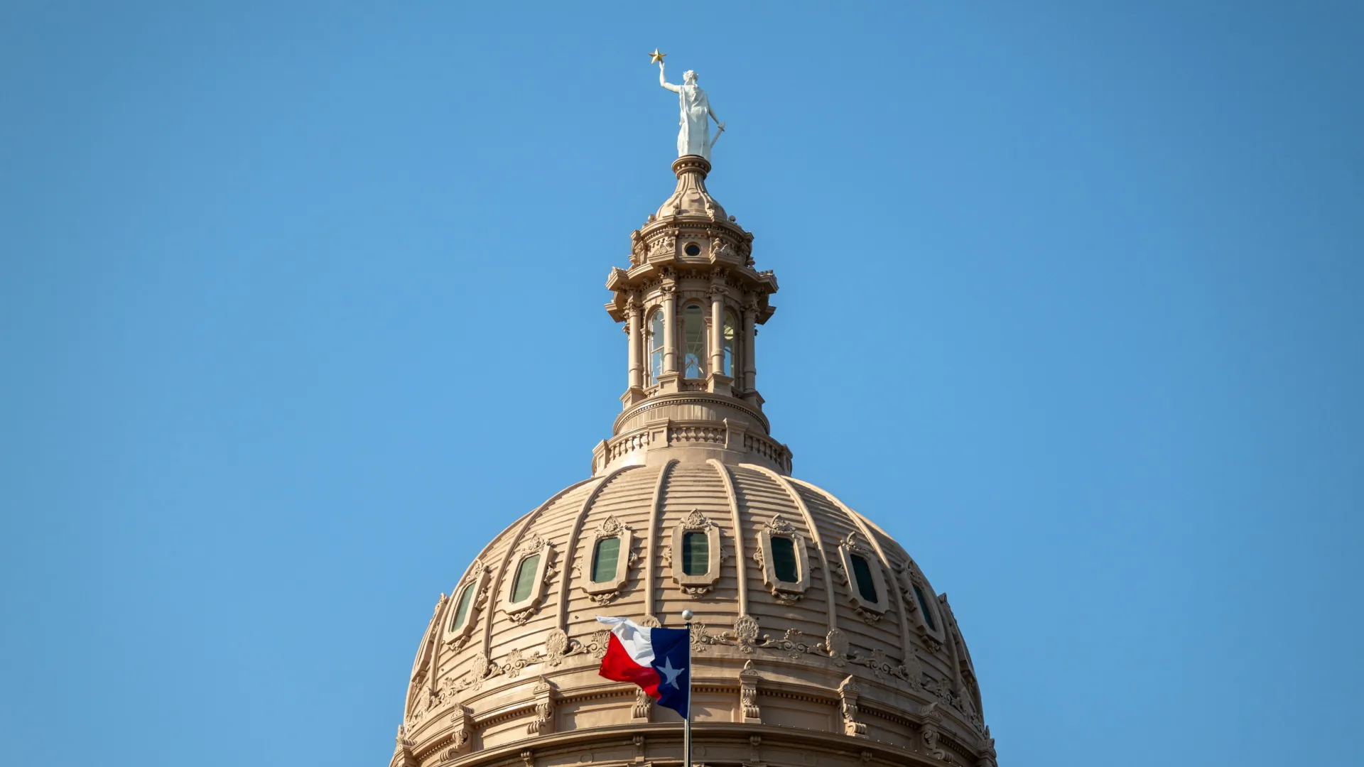 Federal Court Blocks Texas's New House Map Favoring Republicans