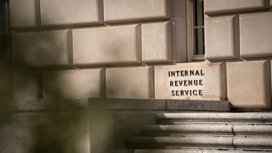 IRS Issues Calculation Clarifications Regarding Tips, Overtime Pay