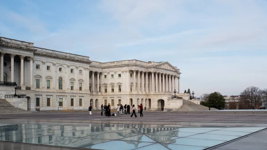 Senate GOP, Democratic Leaders Speak to Press (Feb. 3)