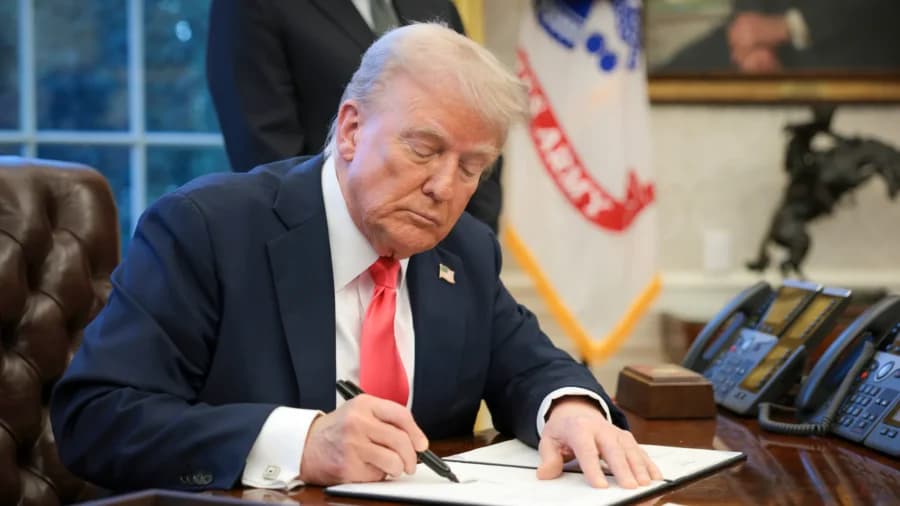 Trump Orders Creation of America First Arms Transfer Strategy