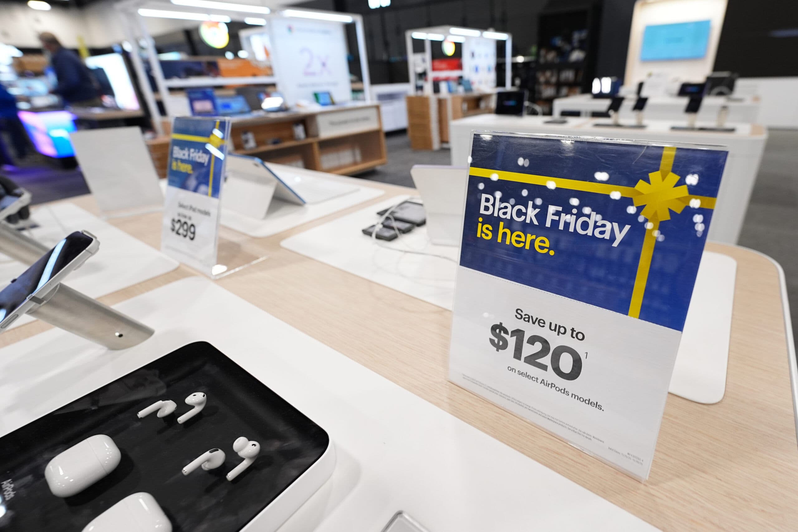 Heading into holidays, shoplifting on the rise in Colorado, study says