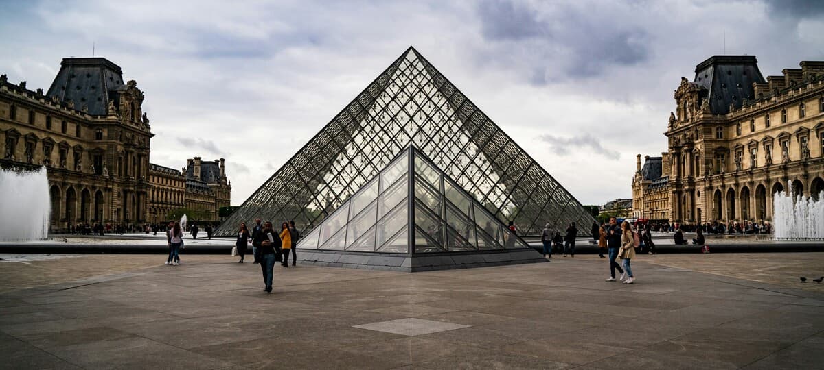 Louvre Heist Encapsulates a Western Culture That Will Not Defend Itself