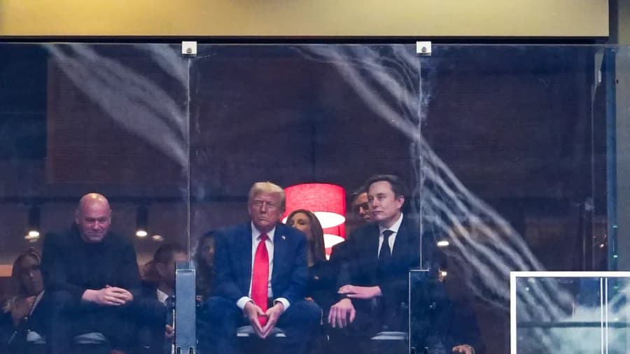 Trump Says He Will Talk to Musk About Restoring Internet in Iran