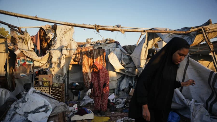 Trump Says Gaza Cease-Fire Holds, Israel Has Right to Hit Back If Attacked