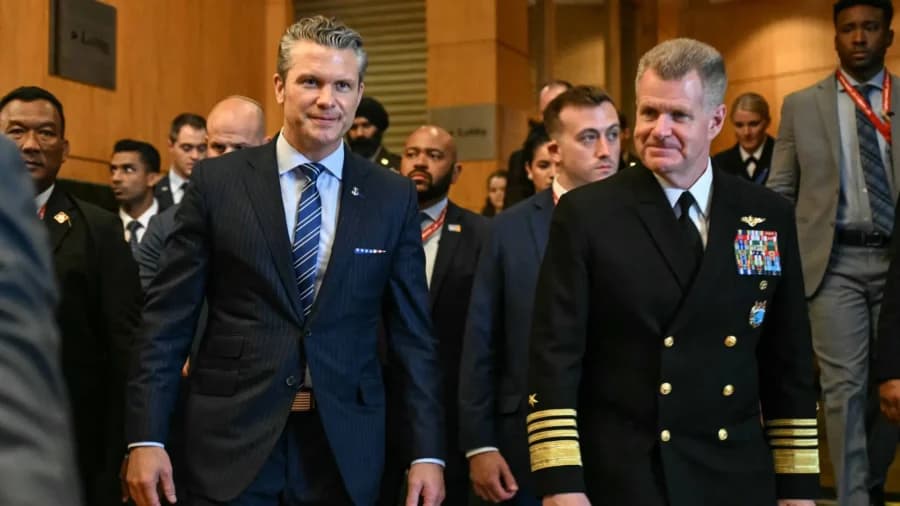 Hegseth Holds Bilateral Talks With Malaysian Counterpart in Kuala Lumpur