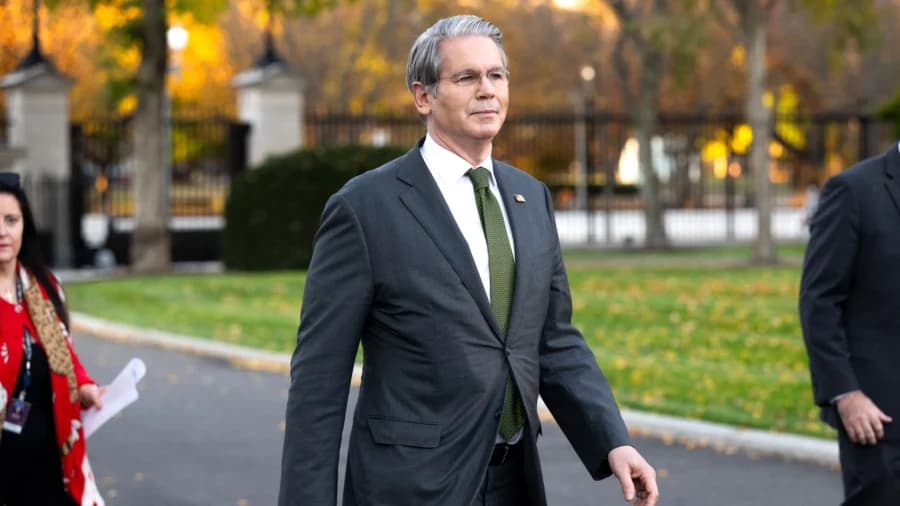 Bessent ‘Very Optimistic’ About Trump’s Tariff Case