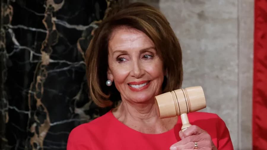 Trump, Lawmakers React to Pelosi’s Retirement