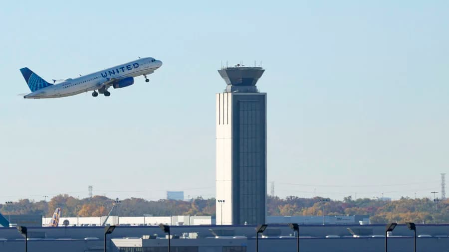Flights Across US Will Be Cut by 6 Percent on Tuesday