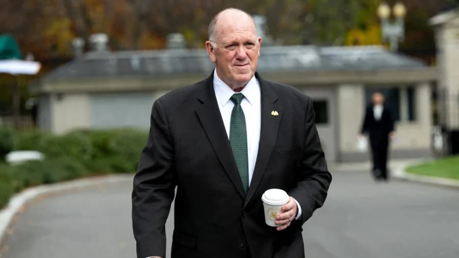 Border Czar Homan Meets With Minnesota Gov. Walz, Minneapolis Mayor Frey