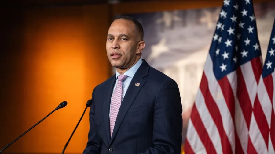 LIVE NOW: House Minority Leader Jeffries Holds News Conference (Feb. 2)