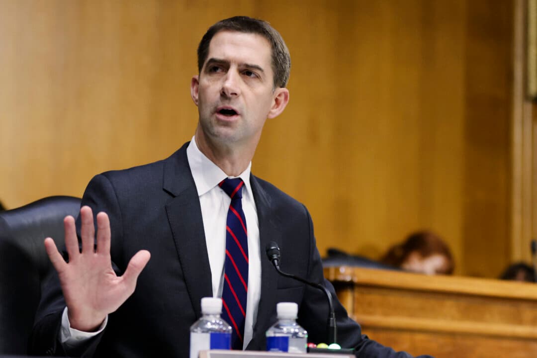 Senators Introduce Legislation to Combat Foreign Counterfeit Drugs