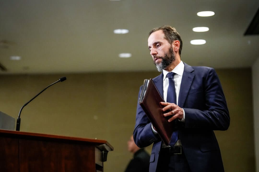 Jack Smith Subpoenaed Records of 430 Republican Targets in ‘Arctic Frost’ Probe: Grassley