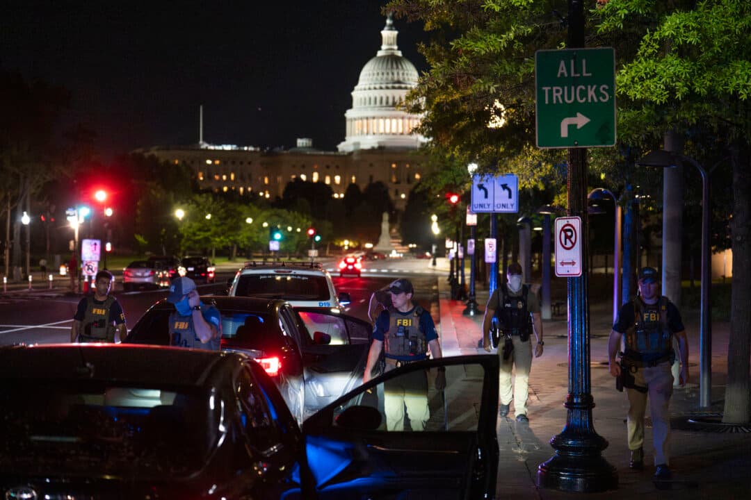 Jury Weighs Testimony in Trial of Man Who Threw Sandwich at Federal Agent in Washington