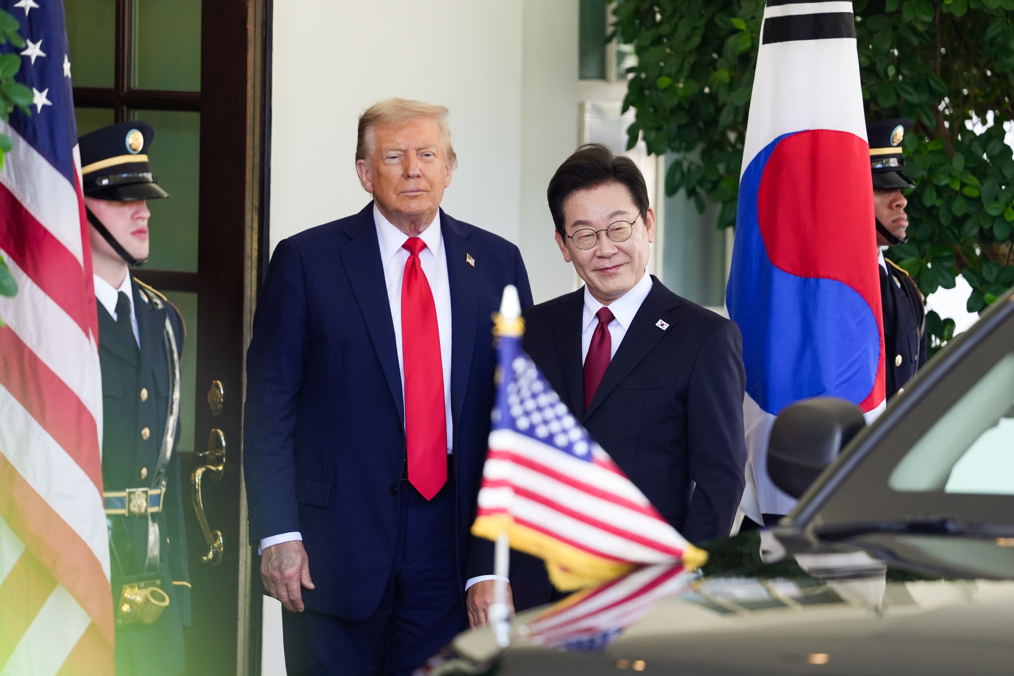 REPLAY: Trump Attends Dinner Hosted by South Korean President