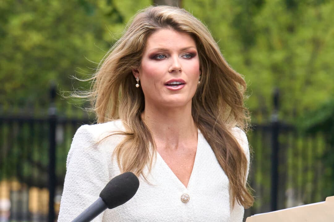 Judge Weighs Attempts to Dismiss Comey, James Cases Over Prosecutor’s Appointment