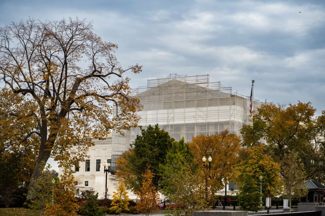 Supreme Court Temporarily Halts Order Requiring Government to Fully Fund SNAP Program