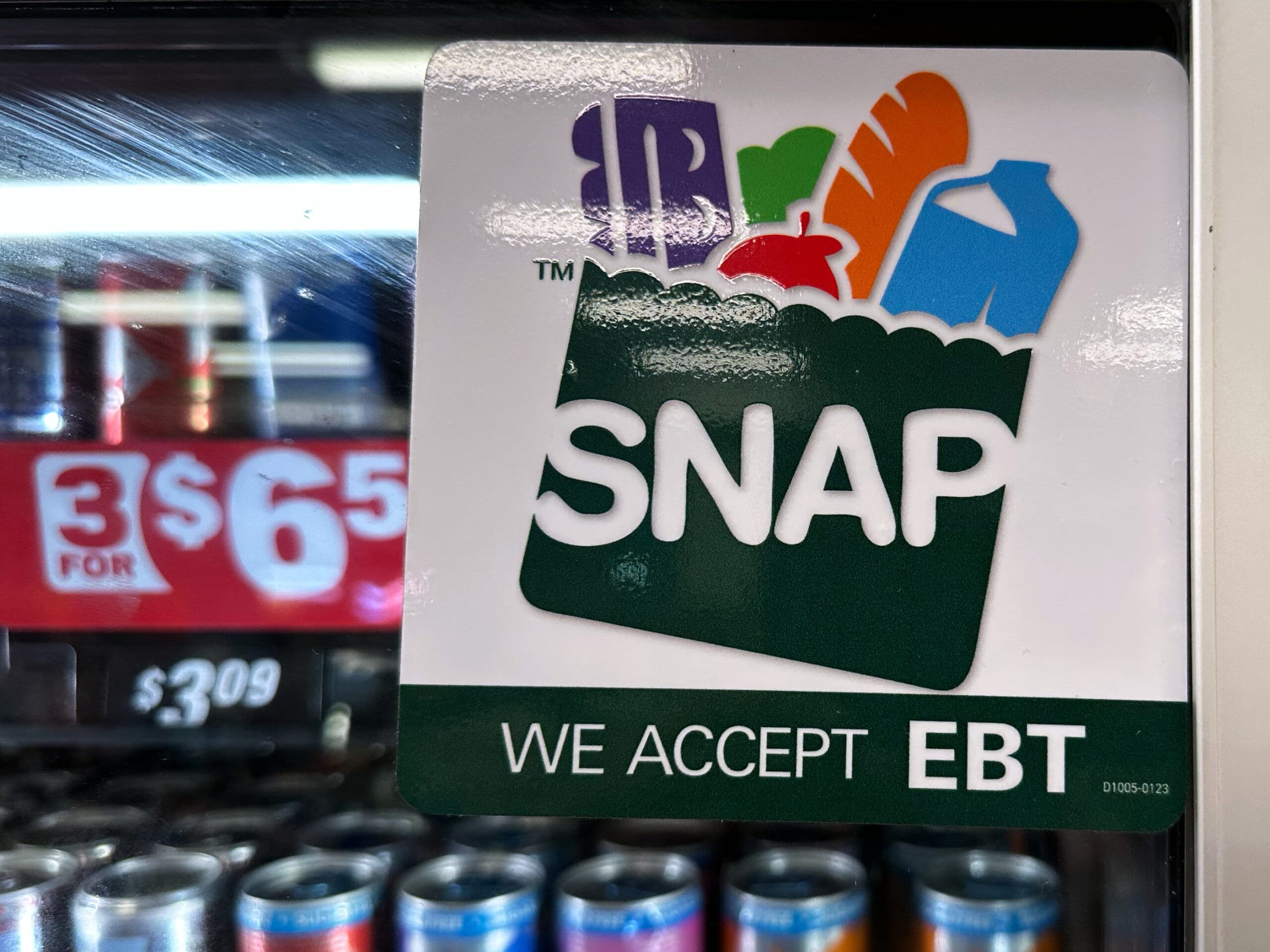 Trump admin orders states to undo full SNAP payouts after Supreme Court ruling