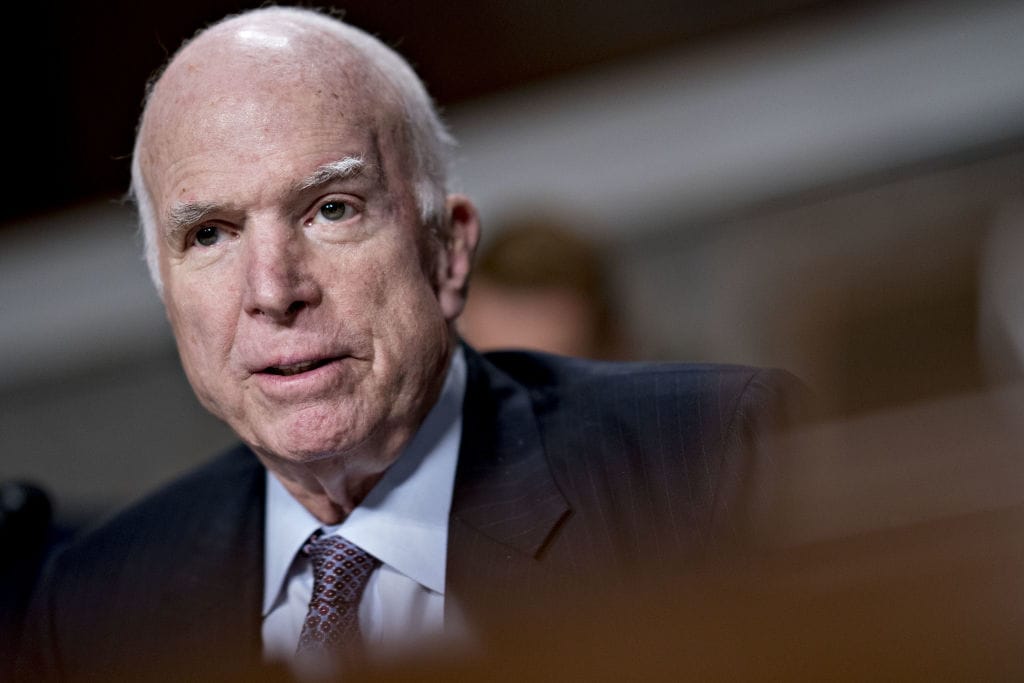john mccain dies