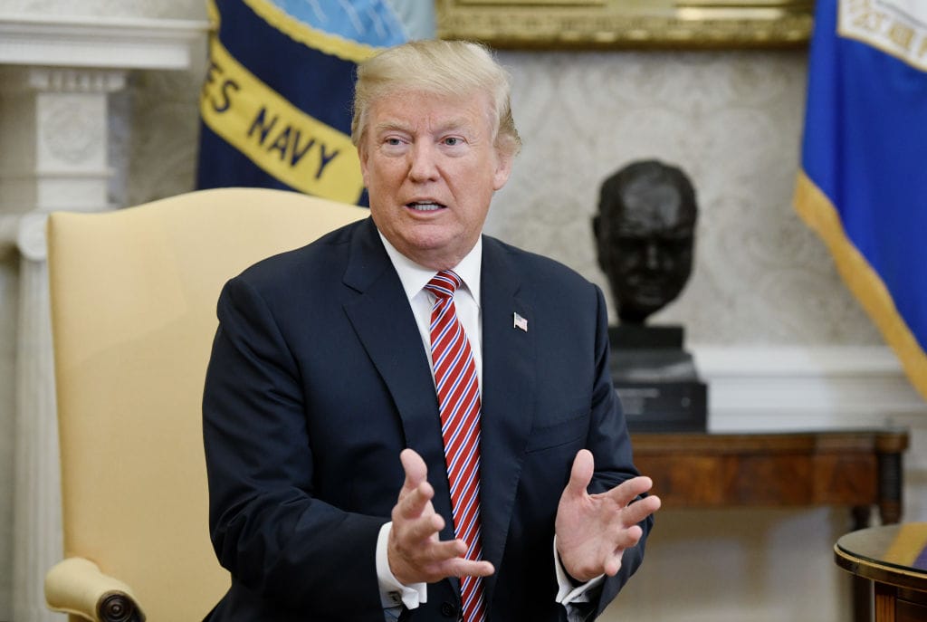 trump government employee pay