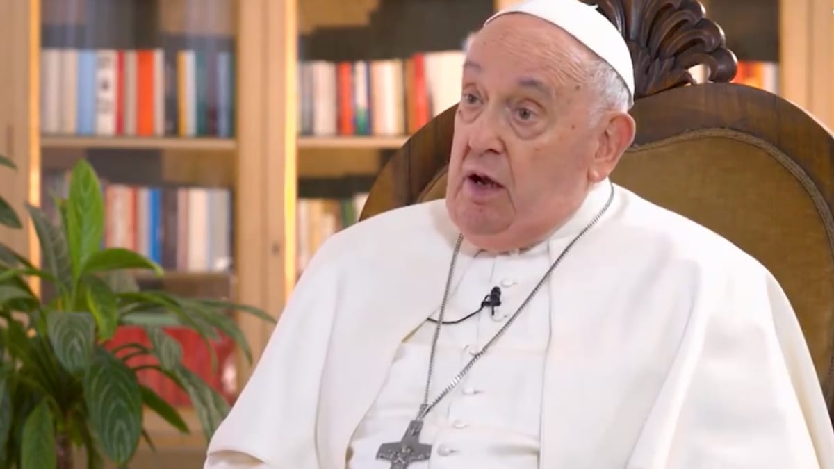 Pope Francis says Ukraine needs to have the courage to raise ‘white flag’ and negotiate with Russia to end the war.