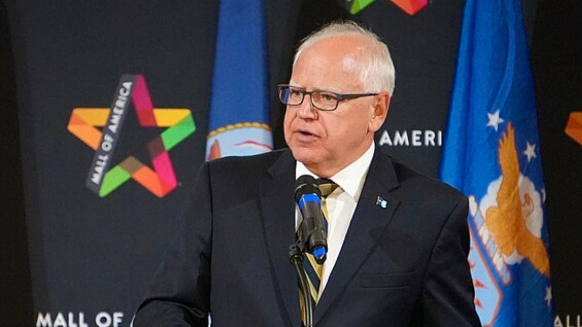 tim walz stolen valor