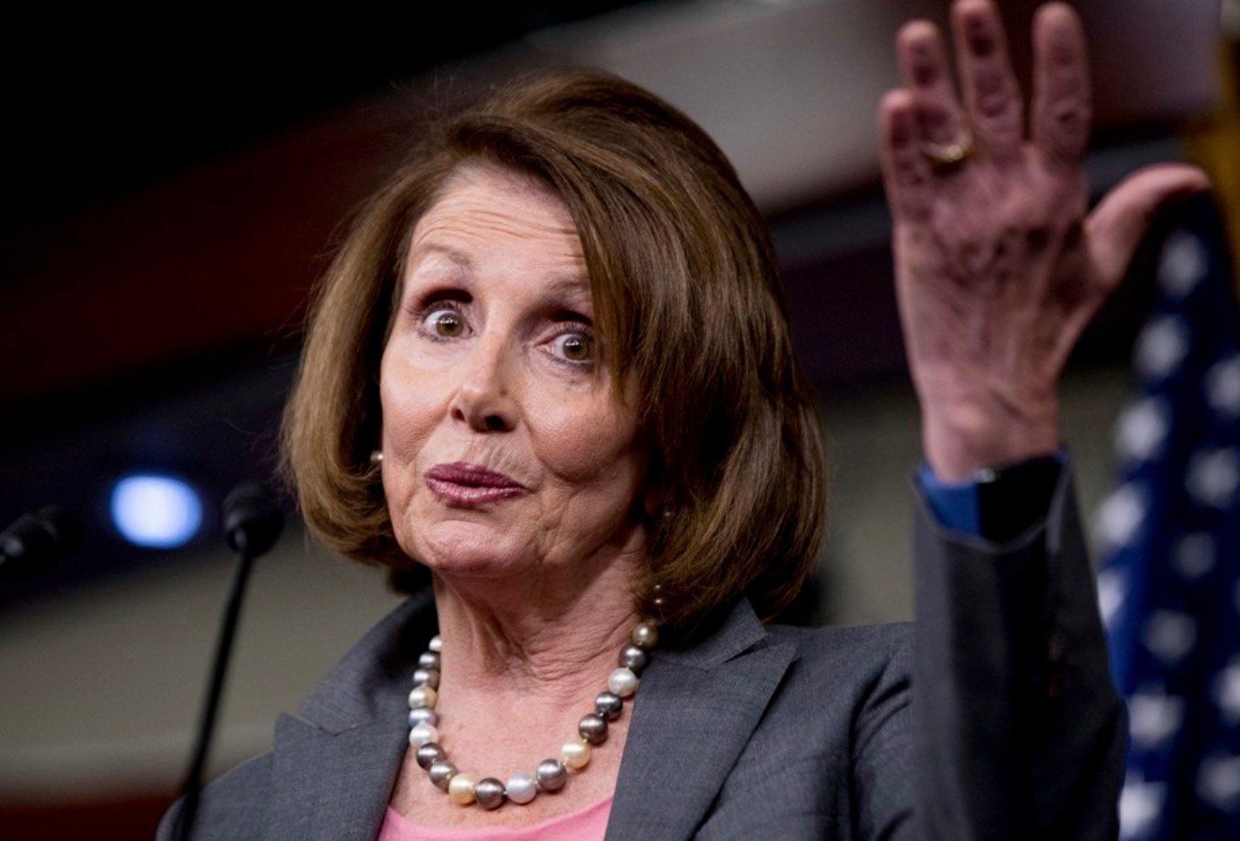 Nancy Pelosi MS-13
