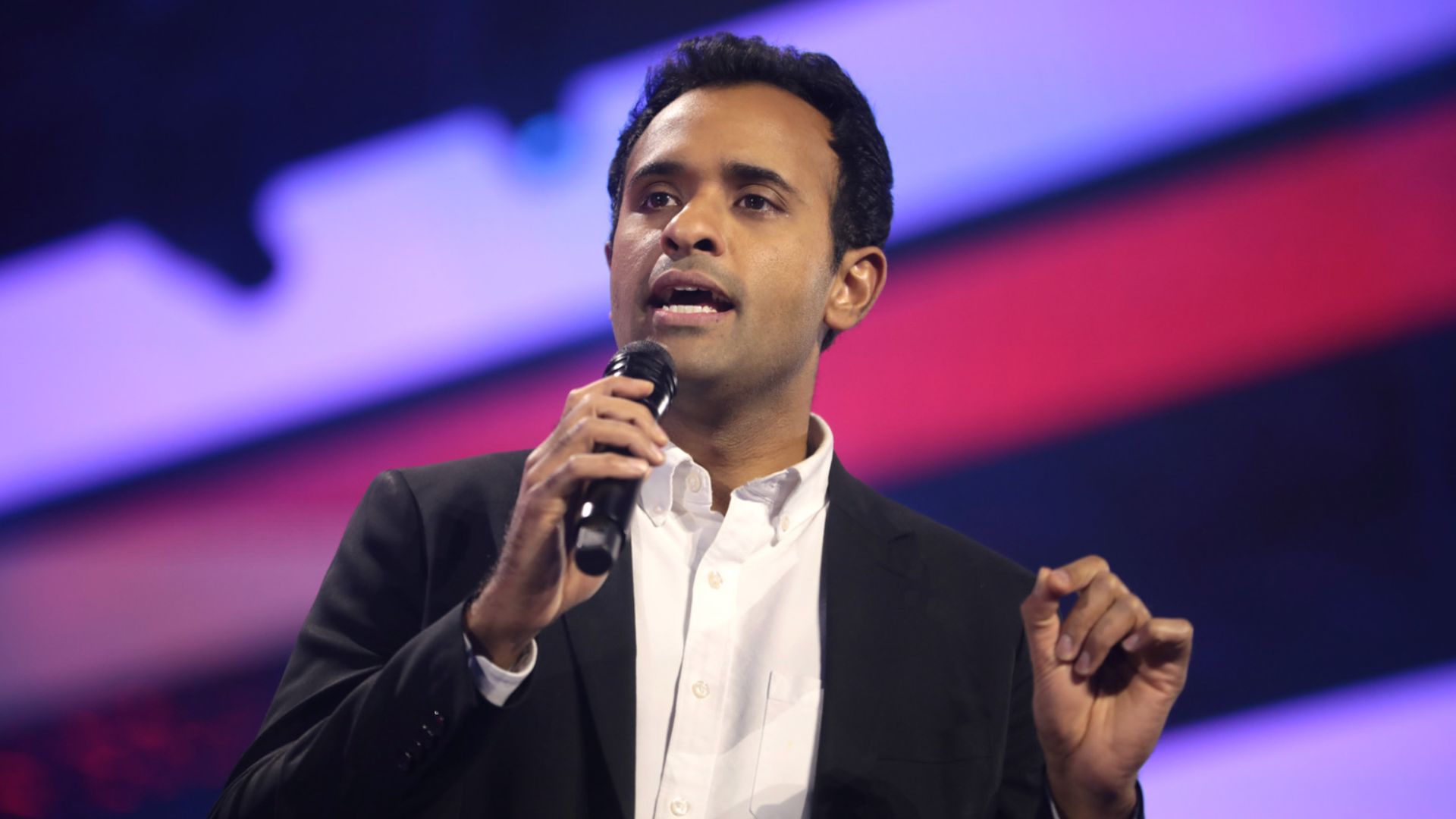 vivek ramaswamy threatened