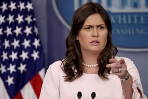 sarah sanders apologize