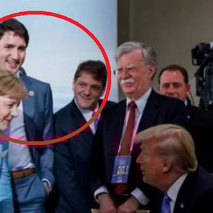 Trump G7 photo