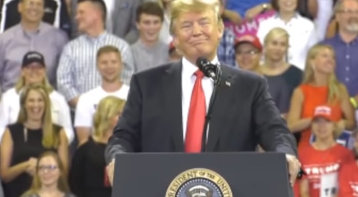 trump approval rating border