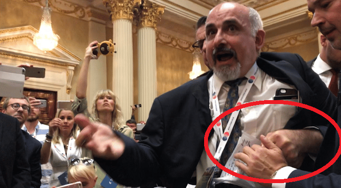 Reporter removed from Trump Putin press conference