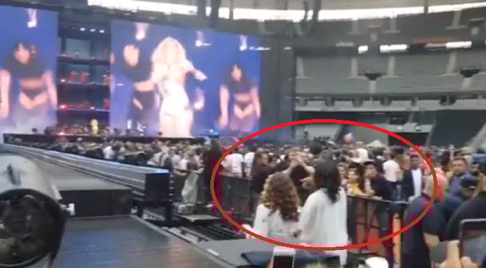 Michelle Obama dances at Jay Z concert