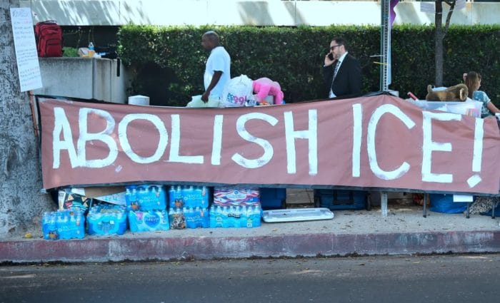 man offering money kill ICE agents