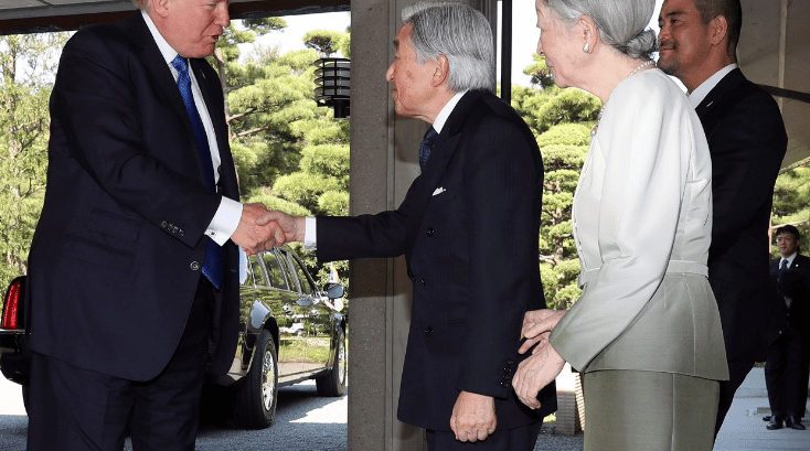 trump bow