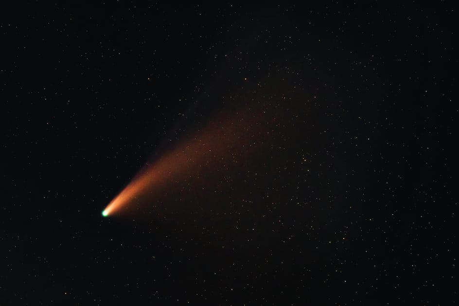 VIDEO: Doorcam Captures Shooting Meteor Exploding Into Huge Fireball Over Colorado