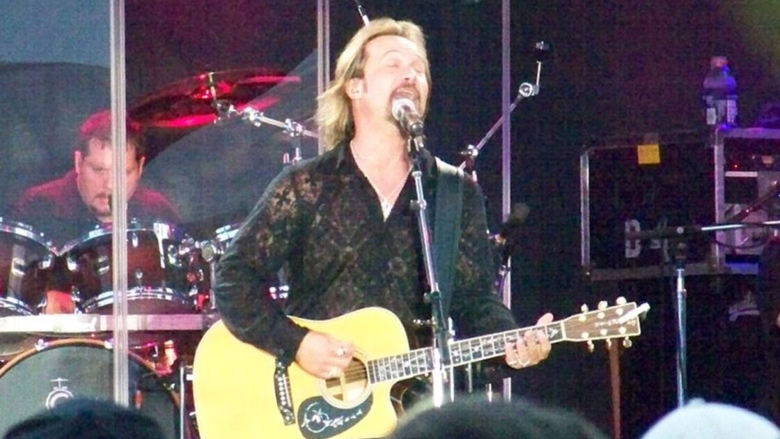 Travis Tritt Cancels Shows That Require Masks And Mandates - And The Left Goes Nuts