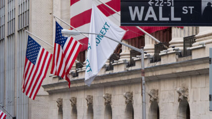 Report: Major U.S. Banks and New York Stock Market Get Rid Of Mask Mandates