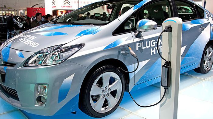 electric vehicles government control