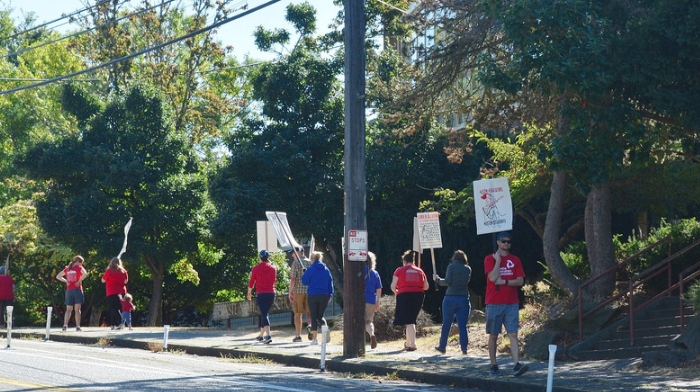 teachers union strikes
