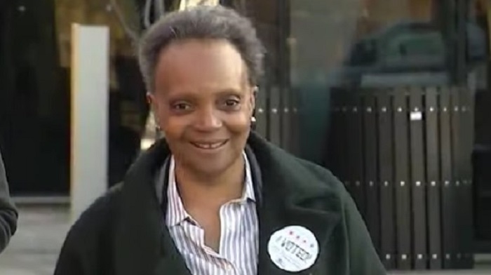 Chicago mayor Lori Lightfoot claims she simply "misspoke" when she told residents on the South Side who don't support her not to vote.