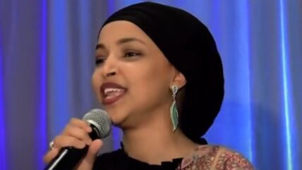 La demócrata musulmana Ilhan Omar niega haber dicho que los somalíes 