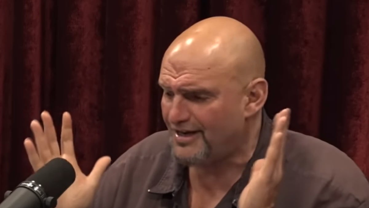 Le sénateur John Fetterman repasse son plus beau sweat à capuche et se rend à Mar-a-Lago pour rencontrer Trump