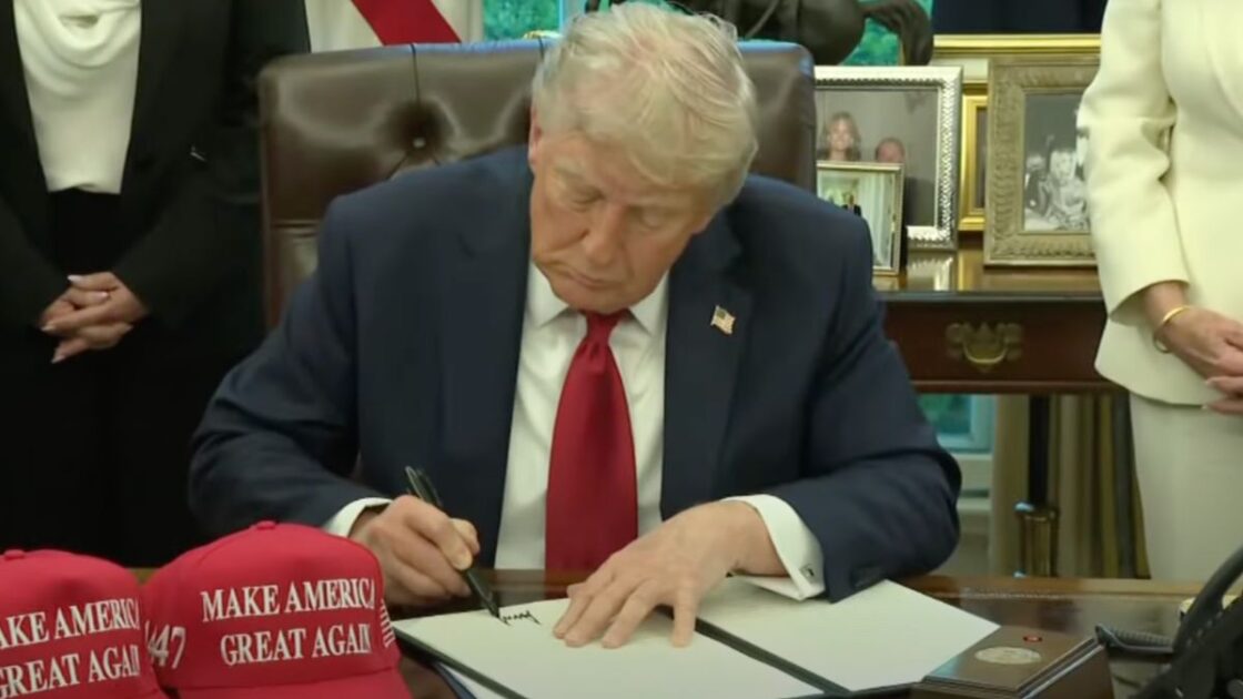 Trump Order Strips Funding From Sanctuary Cities Engaged In 'Insurrection' - aka All Of Them