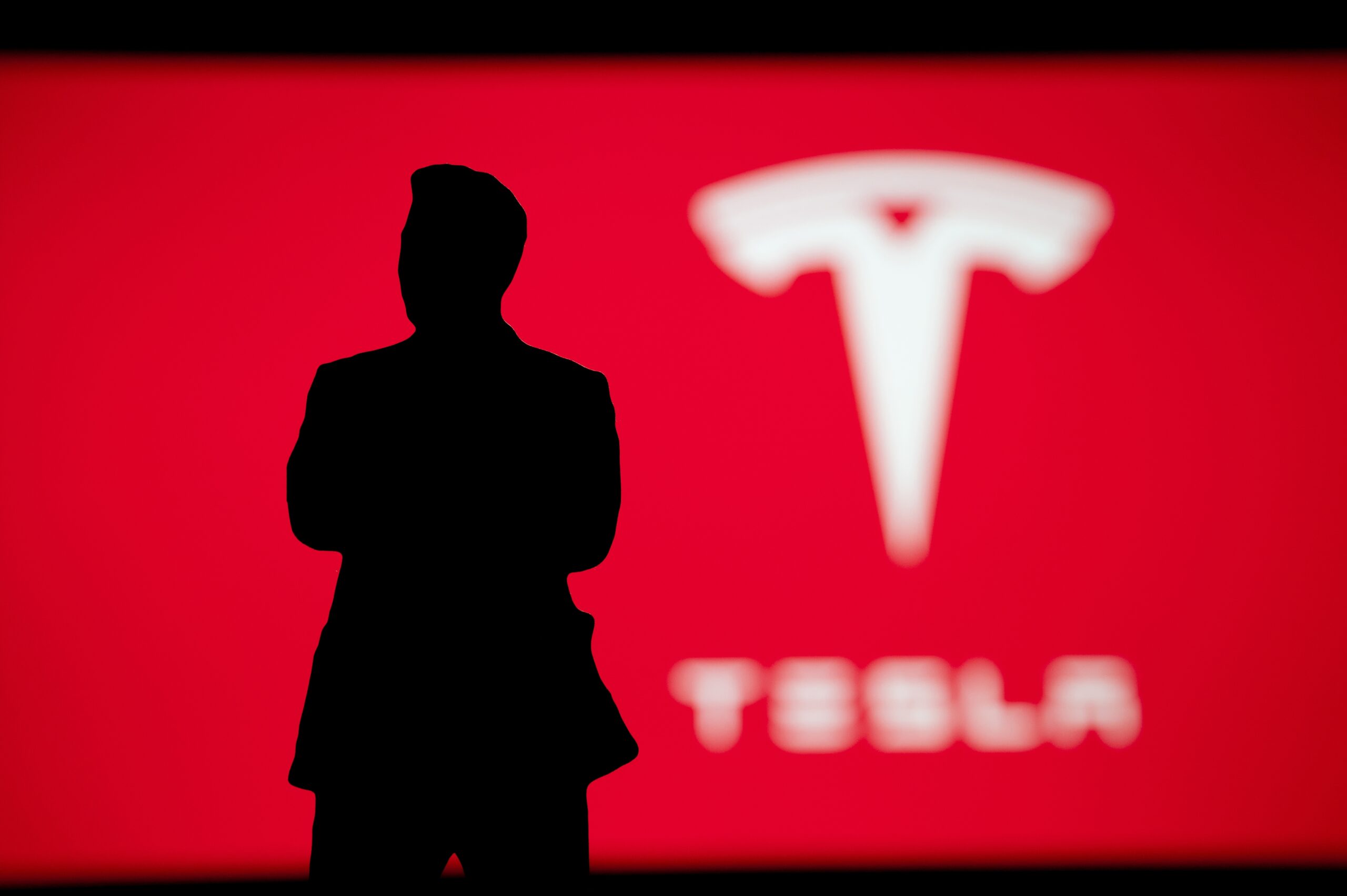 Tesla Stock Tanks 14% alors que Trump-Musk Feud s’intensifie