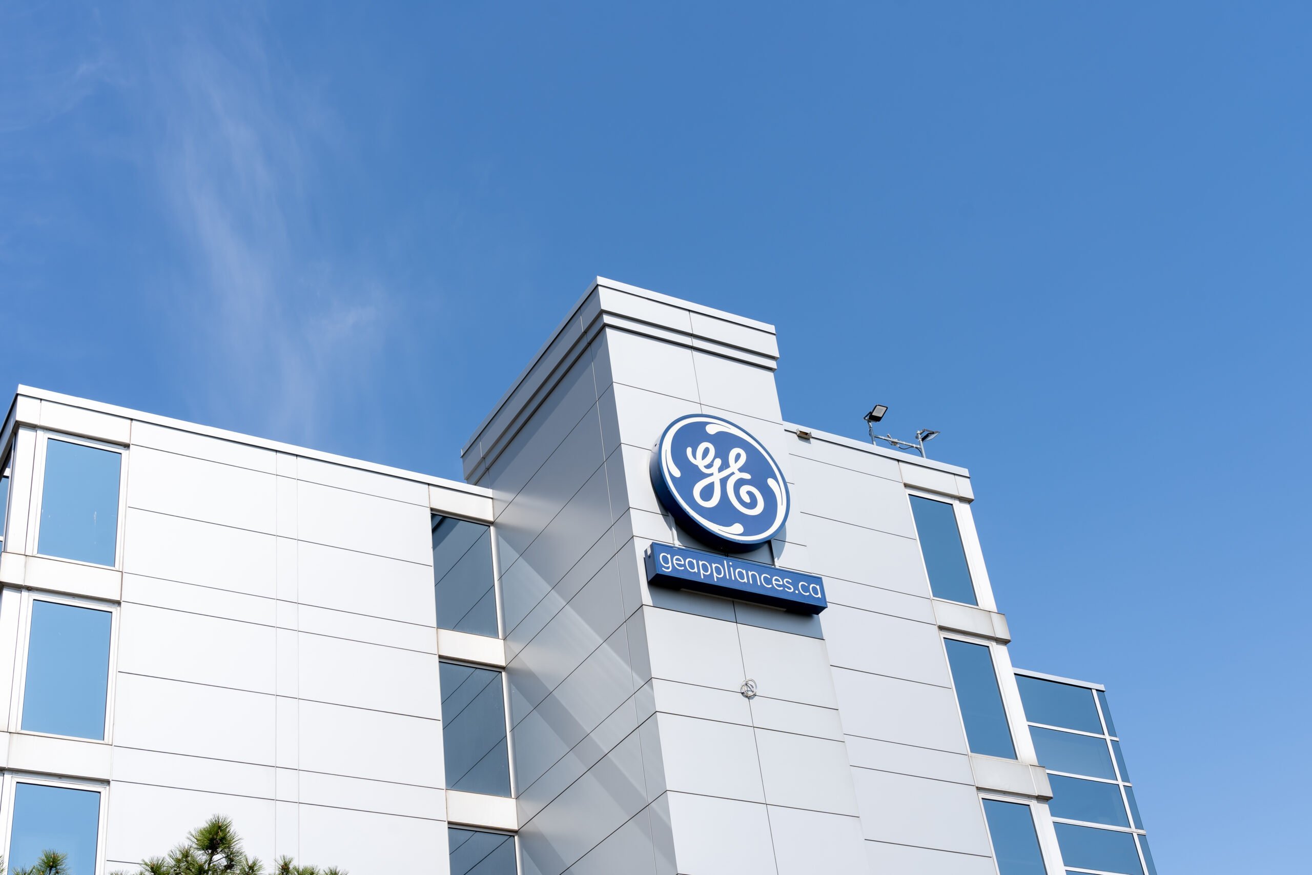 GE Appliances Shifts More Production From China, Mexico Back to US as Part of $3 Billion Investment