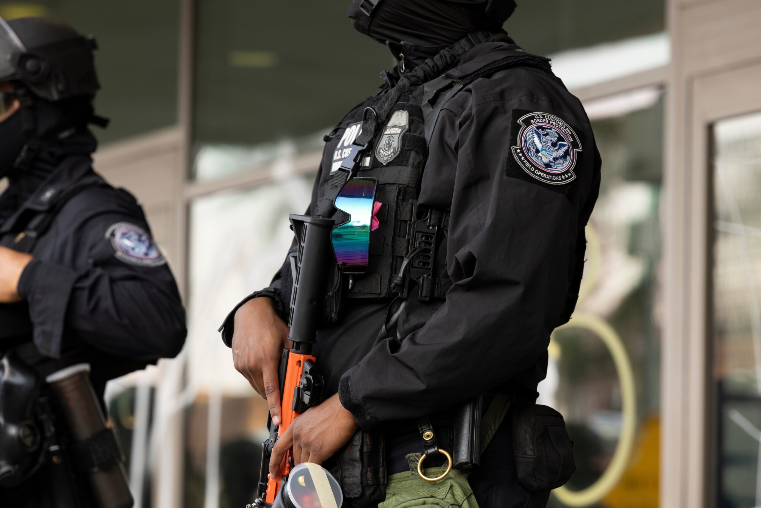 California Legislature Passes Bill Banning ICE Officers From Wearing Masks